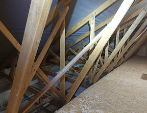 Zateplení novostavby rodinného domu pomocí foukané izolace